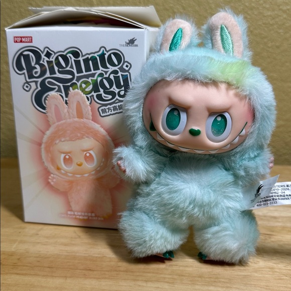 LABUBU Big Into Energy- SERENITY - Picture 1 of 5